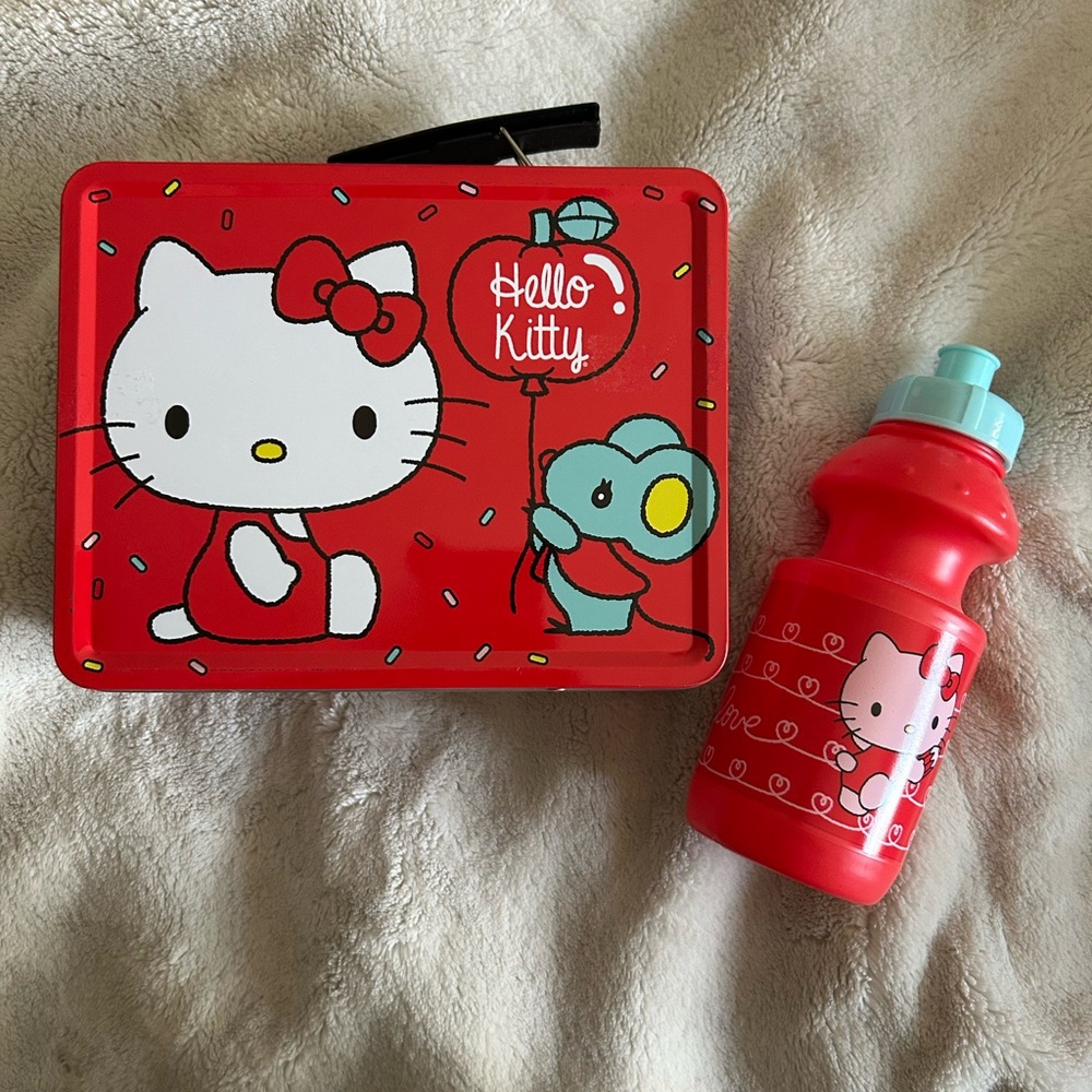 Hello Kitty Red Lunchbox and Bottle